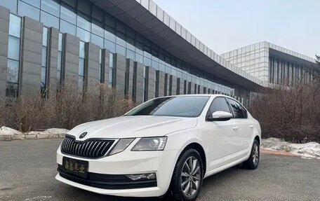 Skoda Octavia, 2022 год, 1 690 000 рублей, 1 фотография