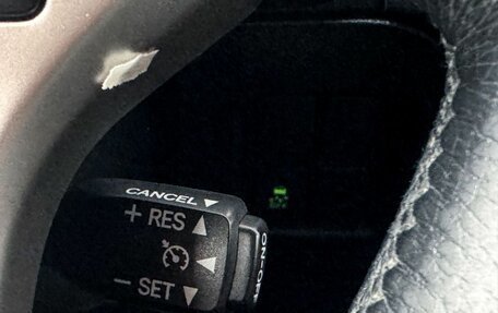 Toyota Land Cruiser Prado 150 рестайлинг 2, 2012 год, 2 600 000 рублей, 26 фотография