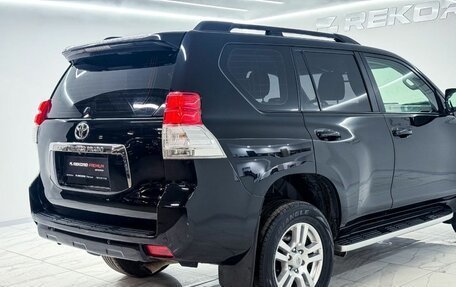 Toyota Land Cruiser Prado 150 рестайлинг 2, 2012 год, 2 600 000 рублей, 33 фотография
