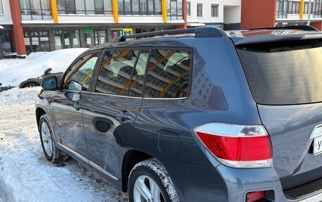 Toyota Highlander III, 2011 год, 2 175 000 рублей, 6 фотография