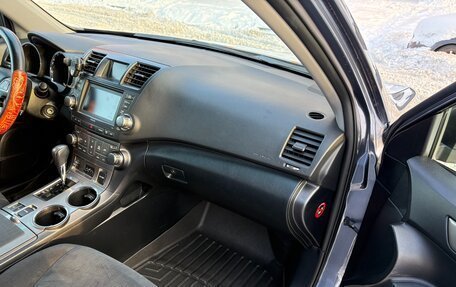 Toyota Highlander III, 2011 год, 2 175 000 рублей, 8 фотография