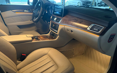 Mercedes-Benz CLS, 2017 год, 4 100 000 рублей, 13 фотография