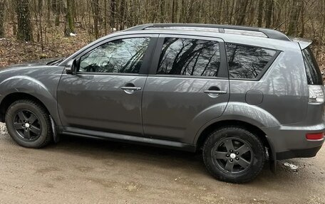 Mitsubishi Outlander III рестайлинг 3, 2011 год, 950 000 рублей, 8 фотография