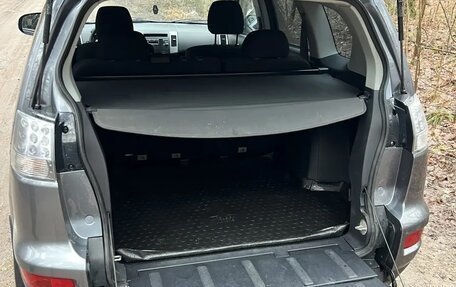 Mitsubishi Outlander III рестайлинг 3, 2011 год, 950 000 рублей, 11 фотография