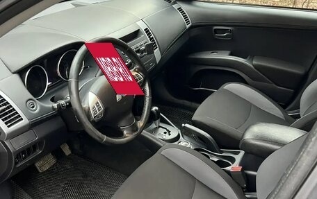 Mitsubishi Outlander III рестайлинг 3, 2011 год, 950 000 рублей, 3 фотография