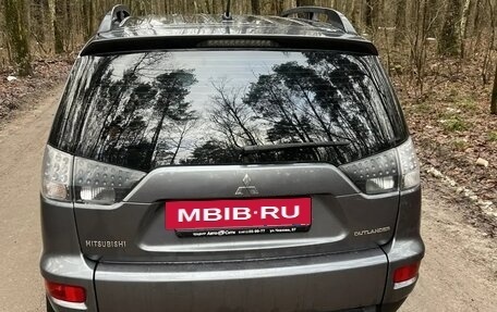 Mitsubishi Outlander III рестайлинг 3, 2011 год, 950 000 рублей, 18 фотография