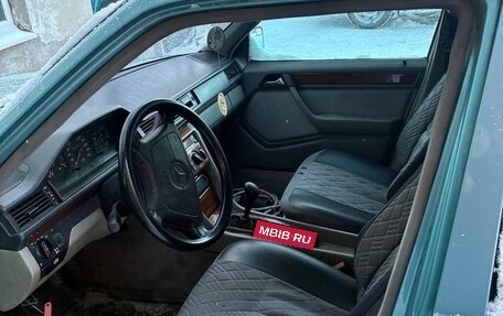 Mercedes-Benz 190 (W201), 1993 год, 300 000 рублей, 3 фотография