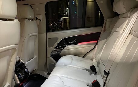 Land Rover Range Rover IV рестайлинг, 2022 год, 15 500 000 рублей, 8 фотография