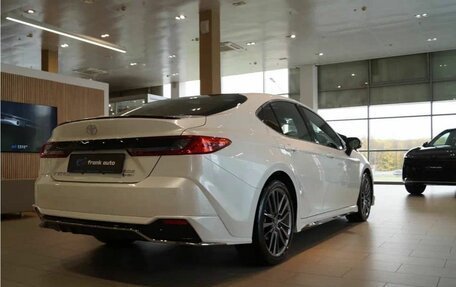 Toyota Camry, 2025 год, 5 500 000 рублей, 3 фотография