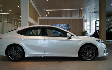 Toyota Camry, 2025 год, 5 500 000 рублей, 2 фотография