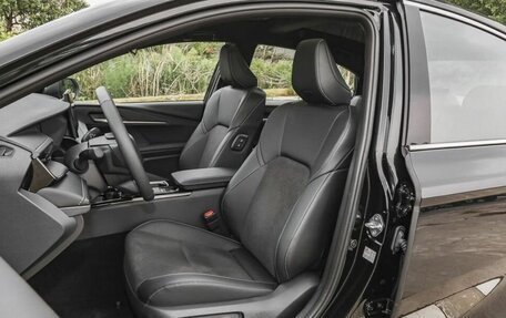 Toyota Camry, 2025 год, 4 800 000 рублей, 10 фотография