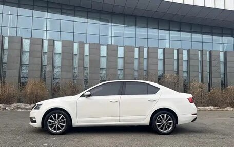 Skoda Octavia, 2022 год, 1 690 000 рублей, 2 фотография