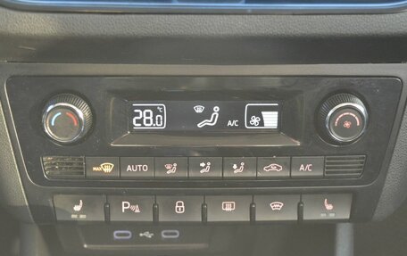 Volkswagen Polo VI (EU Market), 2020 год, 1 300 000 рублей, 24 фотография