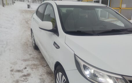 KIA Rio III рестайлинг, 2015 год, 800 000 рублей, 2 фотография