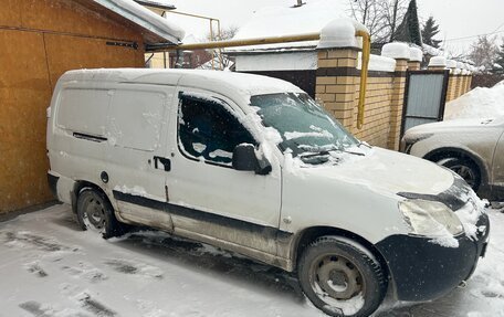 Peugeot Partner II рестайлинг 2, 2011 год, 500 000 рублей, 3 фотография