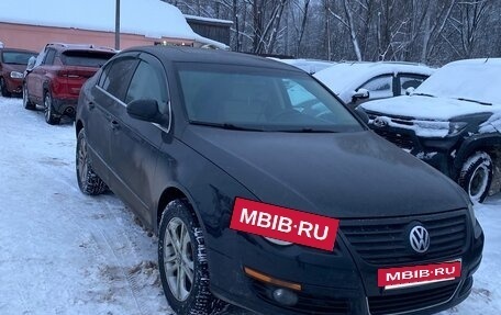 Volkswagen Passat B6, 2005 год, 650 000 рублей, 3 фотография