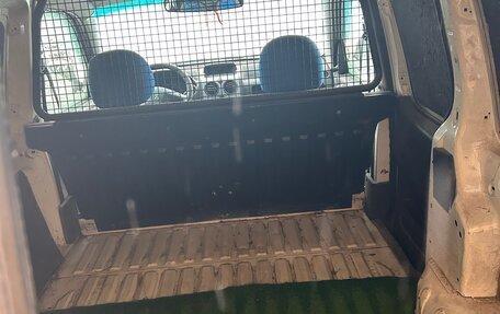 Peugeot Partner II рестайлинг 2, 2011 год, 500 000 рублей, 5 фотография