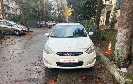 Hyundai Solaris II рестайлинг, 2013 год, 600 000 рублей, 2 фотография