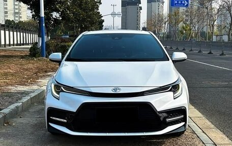 Toyota Corolla, 2022 год, 1 650 000 рублей, 2 фотография