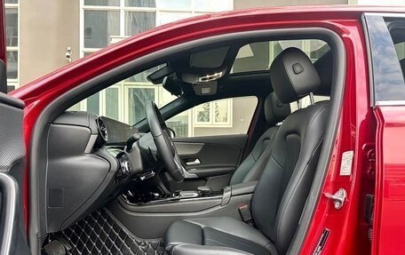 Mercedes-Benz A-Класс, 2022 год, 2 125 000 рублей, 8 фотография