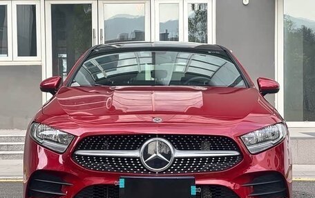 Mercedes-Benz A-Класс, 2022 год, 2 125 000 рублей, 2 фотография