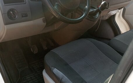 Volkswagen Transporter T5 рестайлинг, 2008 год, 1 200 000 рублей, 4 фотография