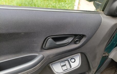 Suzuki Ignis II (HR), 2005 год, 499 000 рублей, 5 фотография