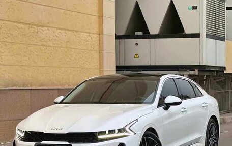 KIA K5, 2022 год, 2 400 000 рублей, 1 фотография