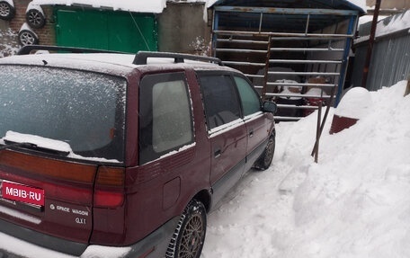 Mitsubishi Space Wagon III, 1996 год, 325 000 рублей, 1 фотография