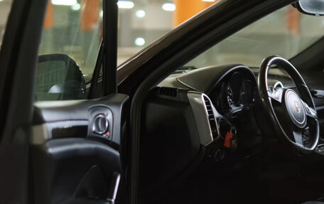 Porsche Cayenne III, 2011 год, 2 600 000 рублей, 14 фотография