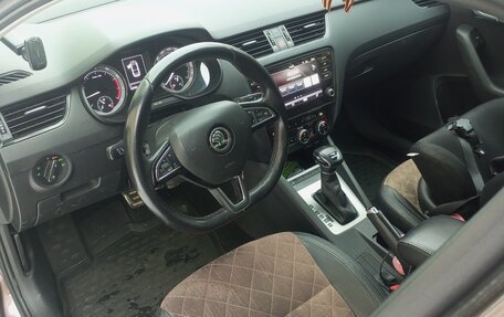 Skoda Octavia, 2017 год, 1 700 000 рублей, 8 фотография