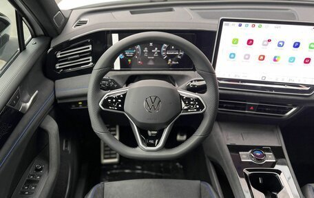 Volkswagen Tiguan II, 2025 год, 5 090 000 рублей, 10 фотография