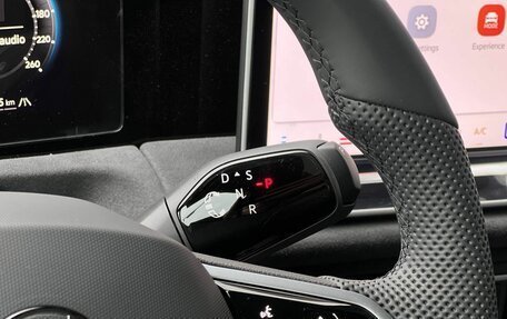 Volkswagen Tiguan II, 2025 год, 5 090 000 рублей, 13 фотография