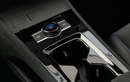 Volkswagen Tiguan II, 2025 год, 5 090 000 рублей, 24 фотография