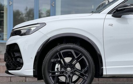 Volkswagen Tiguan II, 2025 год, 5 090 000 рублей, 33 фотография