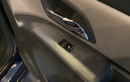 Chevrolet Cruze II, 2010 год, 500 000 рублей, 28 фотография