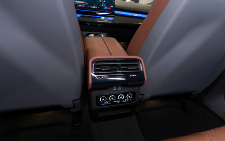 BMW 5 серия, 2025 год, 11 750 000 рублей, 15 фотография