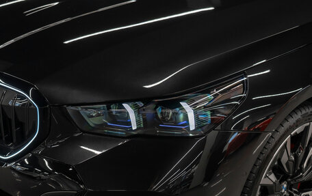 BMW 5 серия, 2025 год, 11 750 000 рублей, 28 фотография