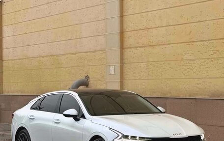 KIA K5, 2022 год, 2 400 000 рублей, 3 фотография