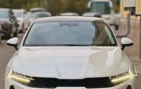 KIA K5, 2022 год, 2 400 000 рублей, 2 фотография