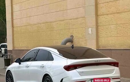 KIA K5, 2022 год, 2 400 000 рублей, 6 фотография