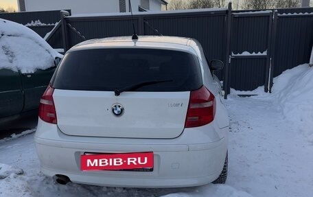 BMW 1 серия, 2011 год, 850 000 рублей, 4 фотография