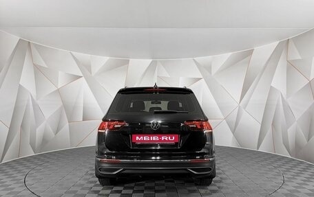 Volkswagen Tiguan II, 2021 год, 2 845 000 рублей, 8 фотография