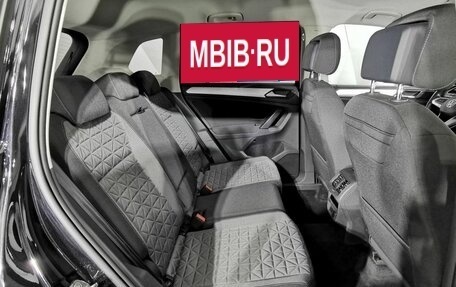 Volkswagen Tiguan II, 2021 год, 2 845 000 рублей, 17 фотография