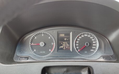 Volkswagen Transporter T5 рестайлинг, 2010 год, 1 750 000 рублей, 11 фотография