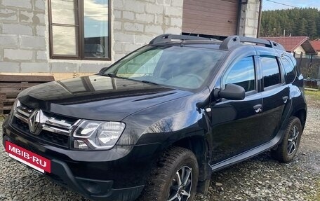 Renault Duster I рестайлинг, 2017 год, 1 100 000 рублей, 2 фотография
