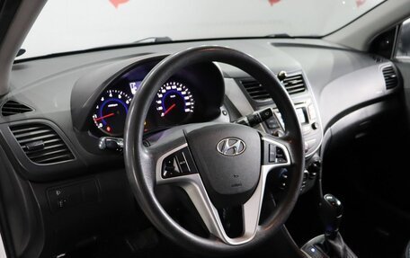 Hyundai Solaris II рестайлинг, 2016 год, 1 180 000 рублей, 7 фотография