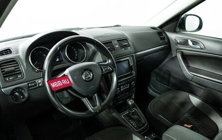 Skoda Yeti I рестайлинг, 2015 год, 1 179 898 рублей, 11 фотография