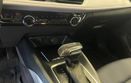 Chevrolet Monza, 2023 год, 2 080 000 рублей, 14 фотография