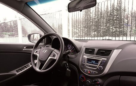 Hyundai Solaris II рестайлинг, 2015 год, 1 099 000 рублей, 9 фотография